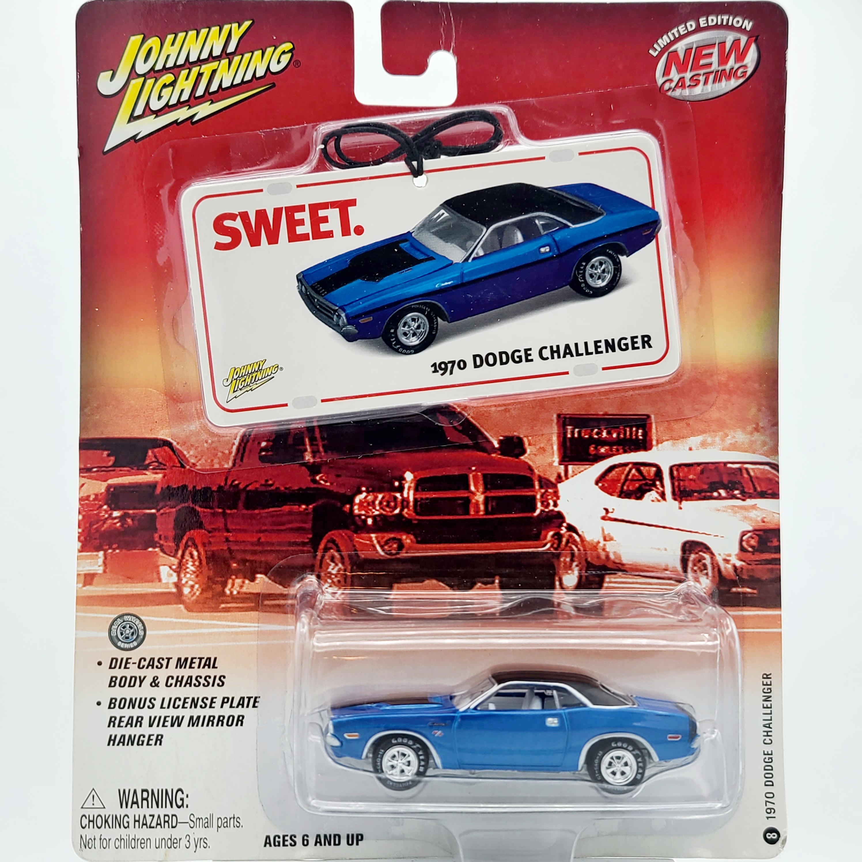 Johnny Lightning '70 Dodge Challenger - 1:64 (2004 That Thing Got a Hemi? Sweet)